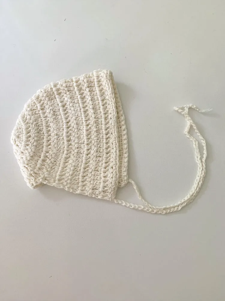 Layette bud bonnet