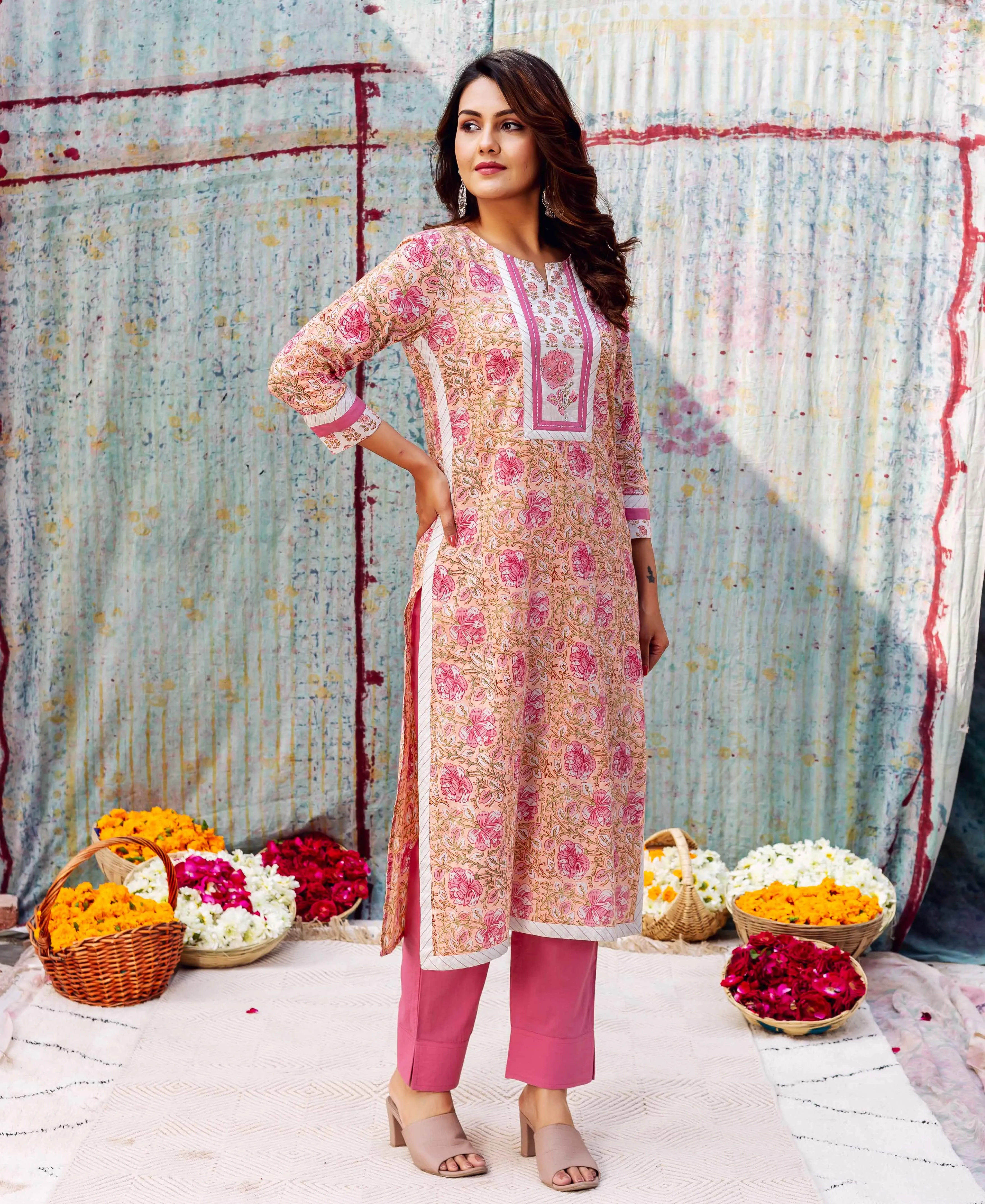 Maaya Printed and Embroidered Straight Kurta