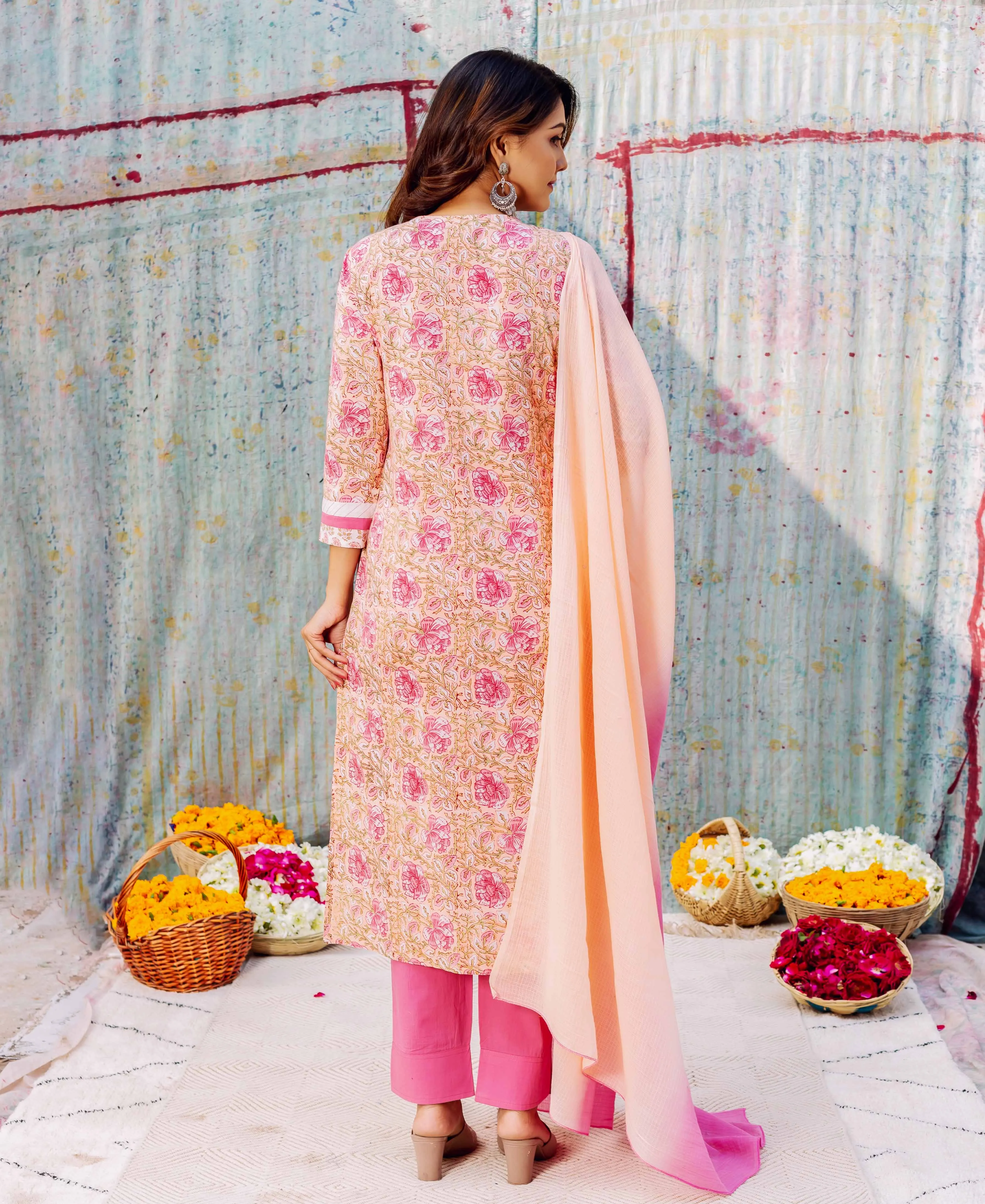 Maaya Printed and Embroidered Straight Kurta