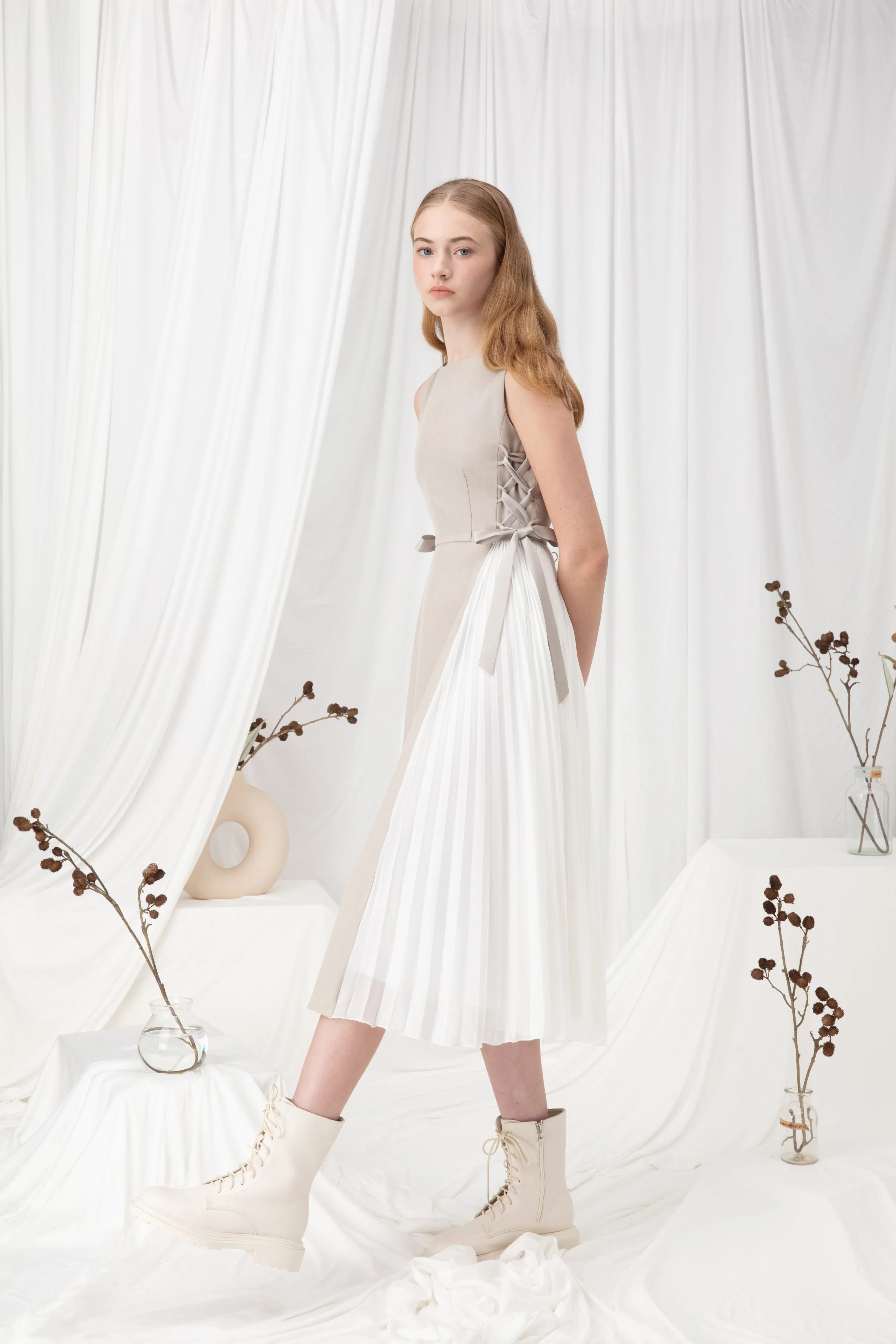 Ribbon Details Pleated Dress