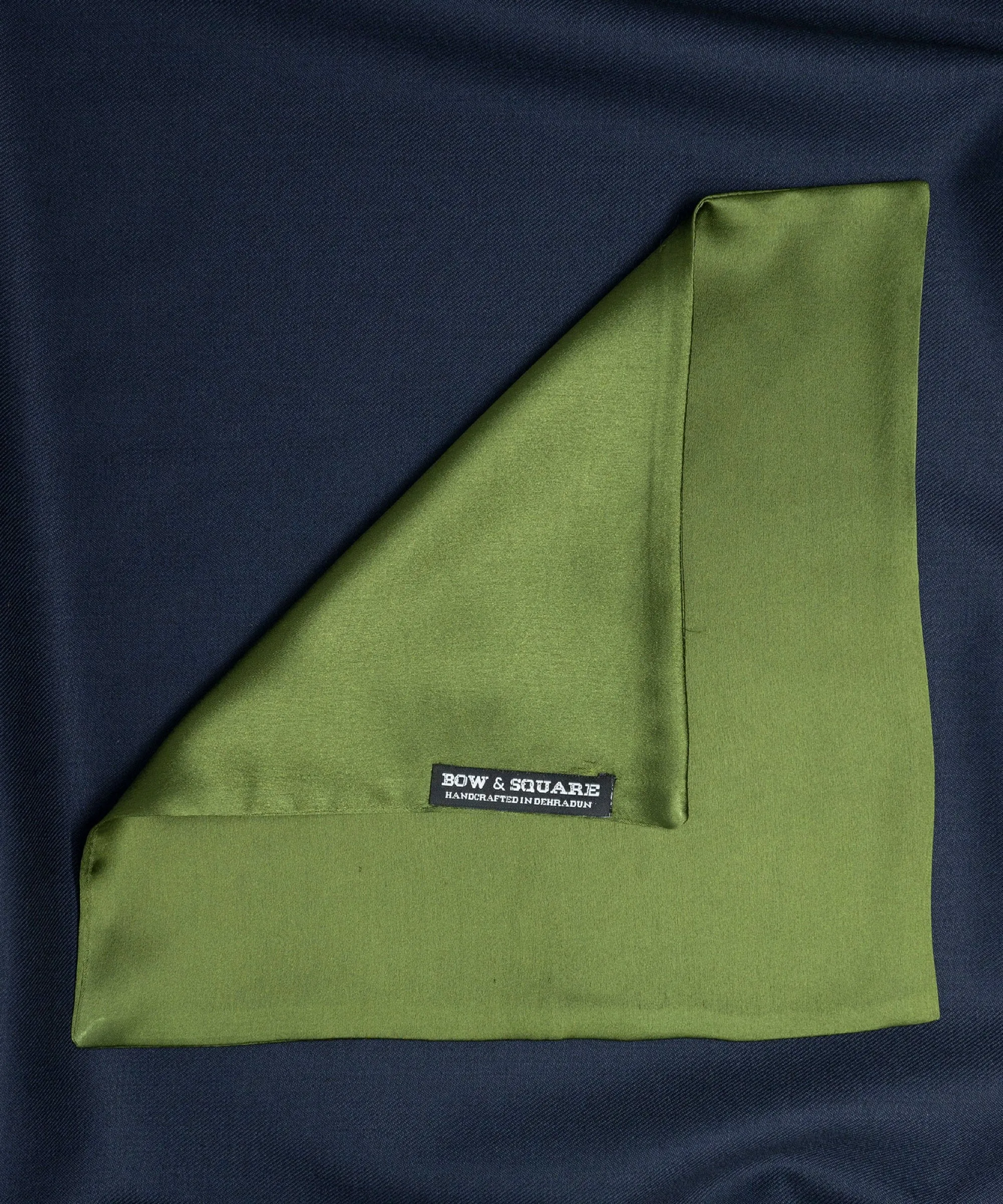 Sun & Sand Solid Green Pocket Square