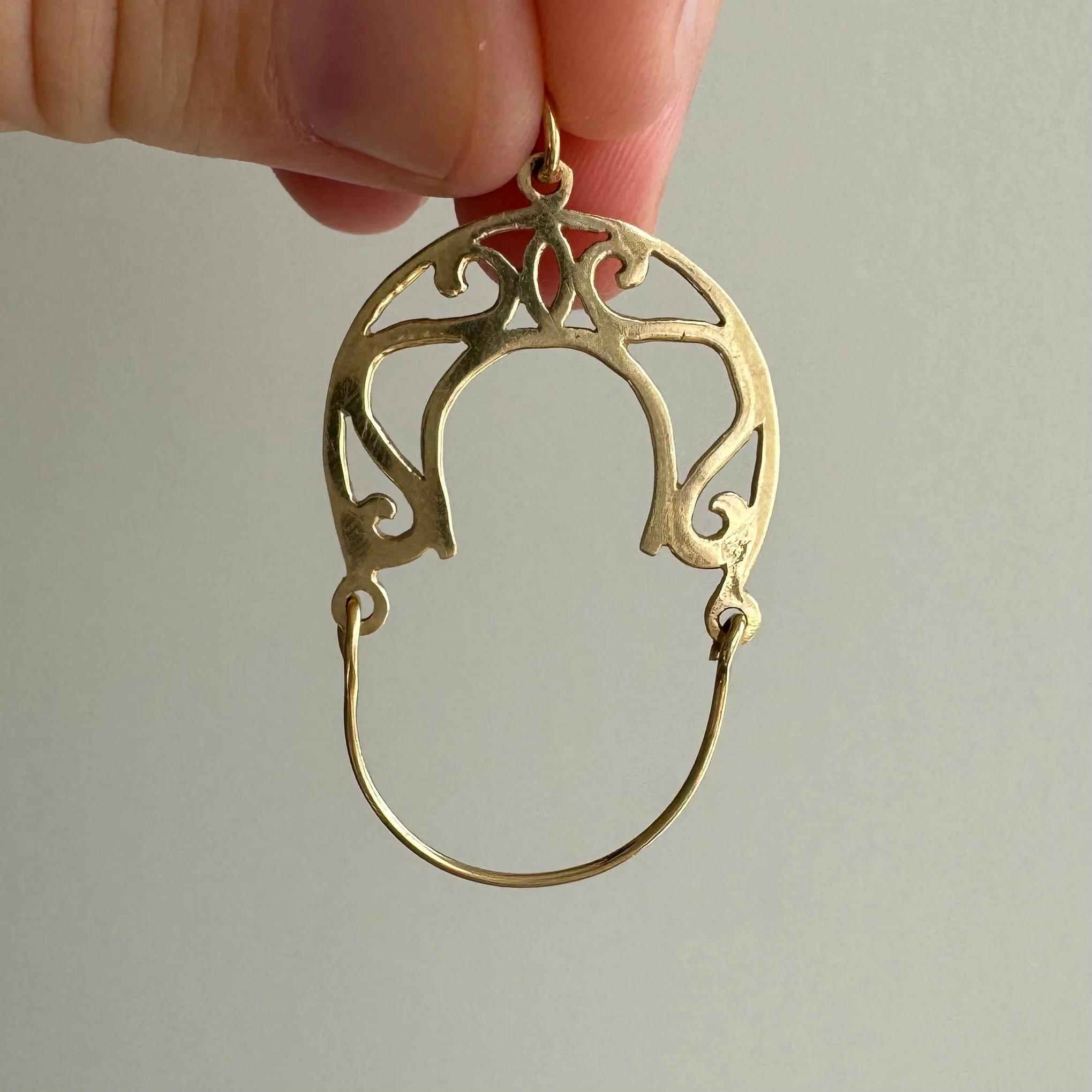 V I N T A G E // horse shoe helper / 14k yellow gold charm holder connector / a charm holder