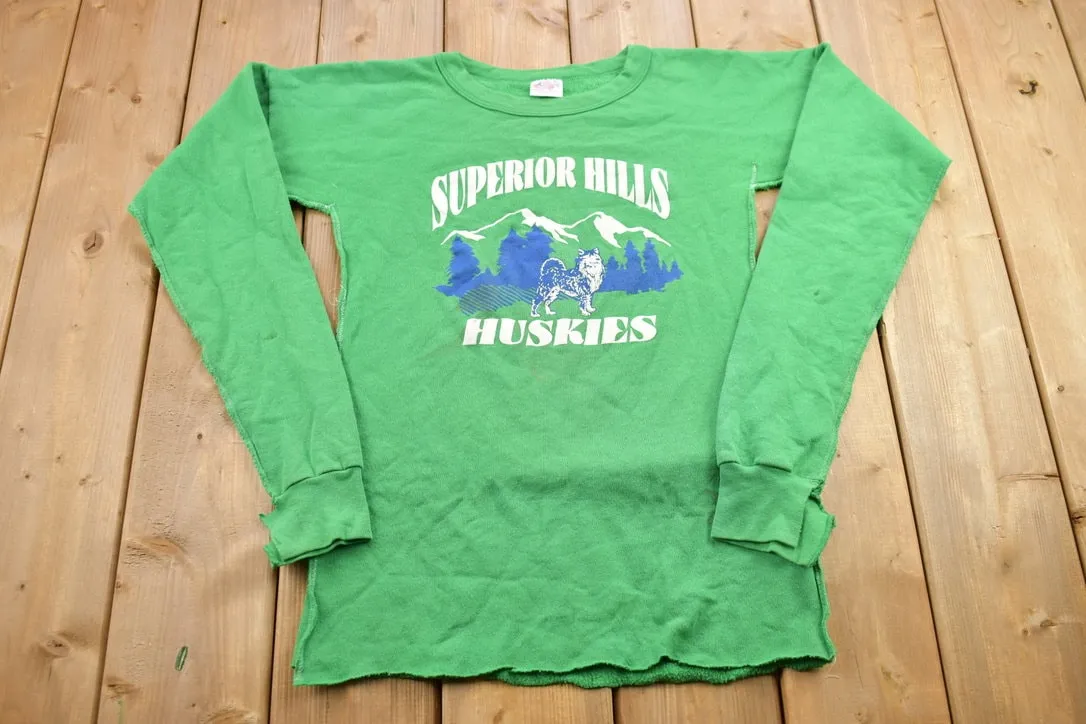 Vintage 1970s Superior Hills Huskies Crewneck Sweatshirt / 90s Crewneck / Souvenir Sweater / Streetwear / Travel And Vacation / Michigan