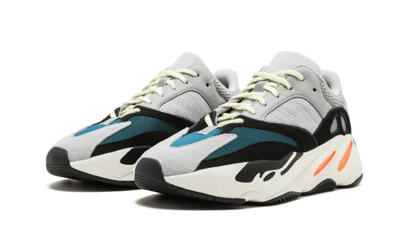 Yeezy 700 Wave Runner Solid Grey